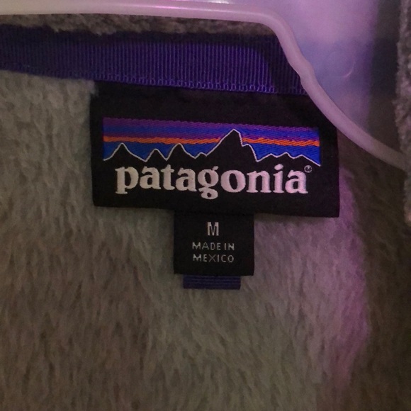 A grey and purple Patagonia vest. - Picture 4 of 4